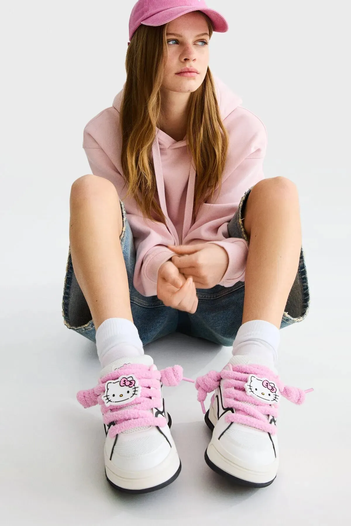 Bershka Women's Hello Kitty Sneakers