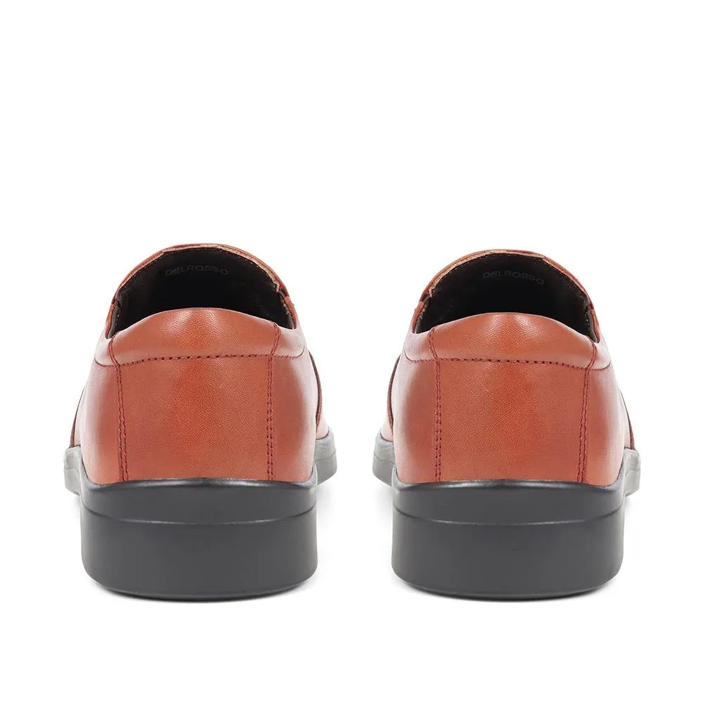 Smart Leather Slip-Ons - DELROSSO / 324 141