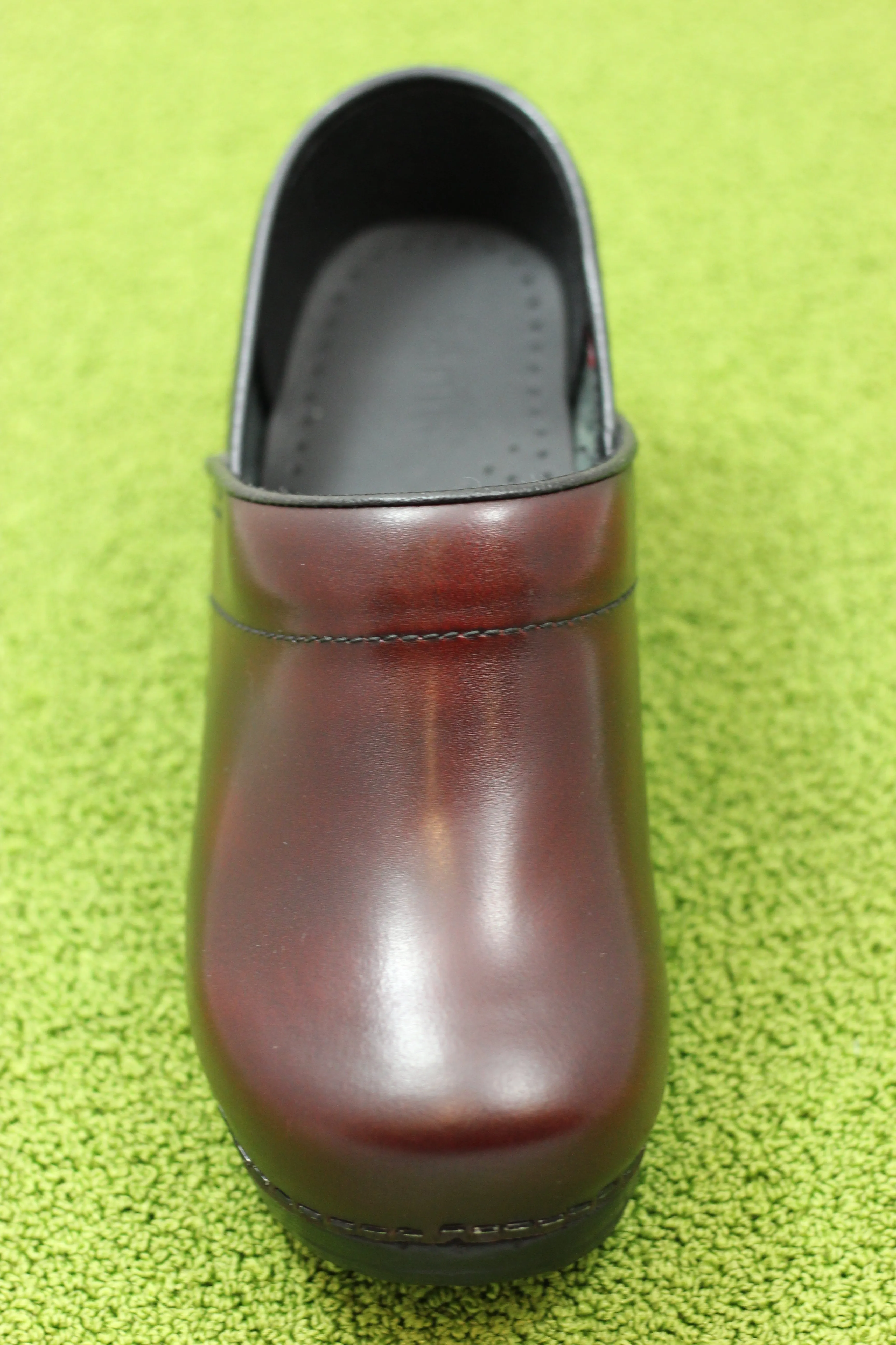 Women's Cabrio Clog - Burgundy Leather